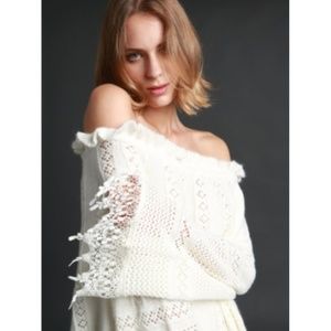 POL Boho Off Shoulder Bell Sleeve Sweater